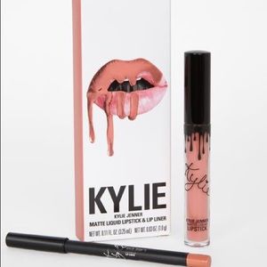 kylie lip kit apricot